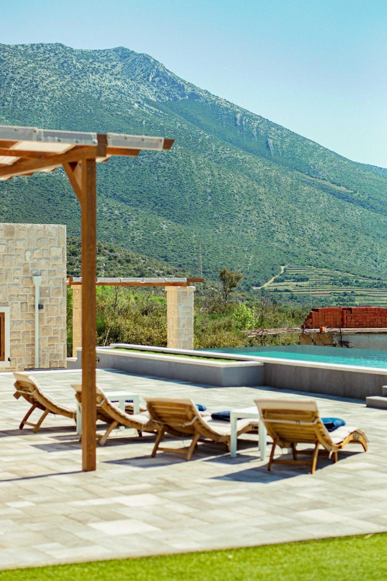 Horizon Villa *